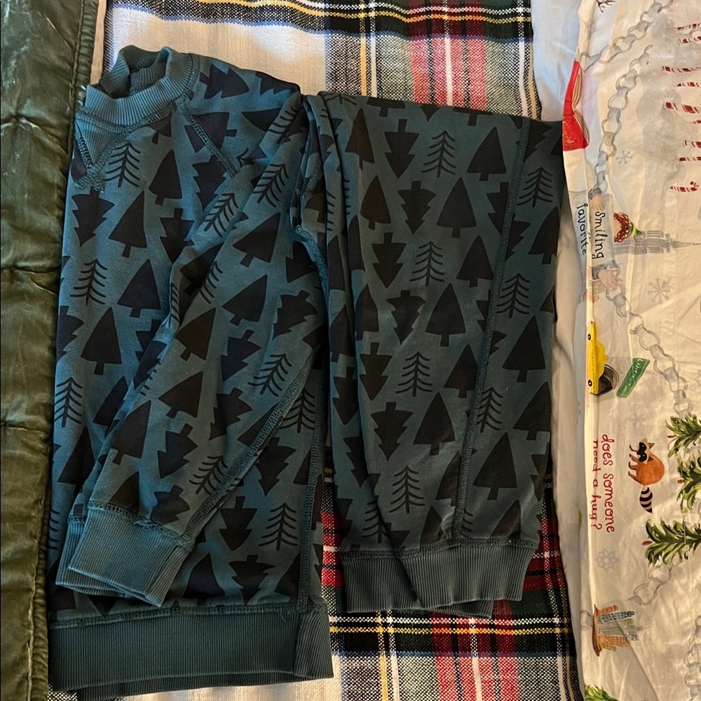 Hanna Anderson Christmas Tree sweatpants and sweatshirt